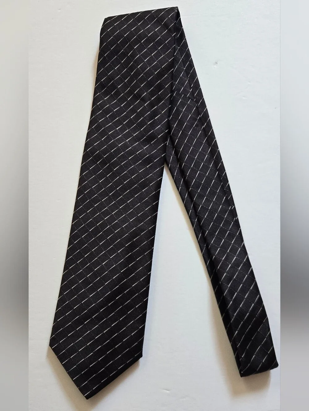 PRADA Made in Italy 100% Silk Black Geometric Stripe Tie